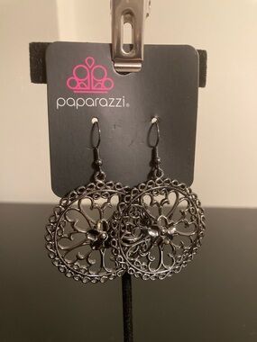 Paparazzi Gunmetal Filigree Floral Circle Drop Earrings